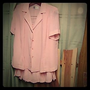 Skirtand blouse.